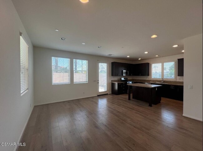 8648 Winnetka Ave in Los Angeles, CA - Building Photo - Building Photo