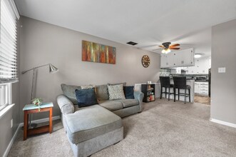 2126 Belle Grove Dr SW in Huntsville, AL - Building Photo - Building Photo