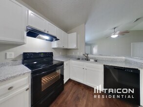 3155 Boynton Dr in Houston, TX - Building Photo - Building Photo