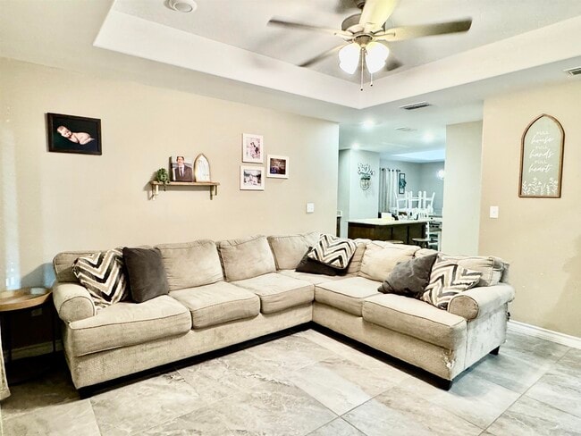 3011 Bluebell Ct in Laredo, TX - Building Photo - Building Photo