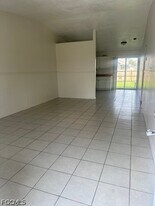 202 Eldorado Ave in Moore Haven, FL - Building Photo