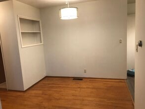 6124 NE Multnomah St in Portland, OR - Building Photo - Building Photo