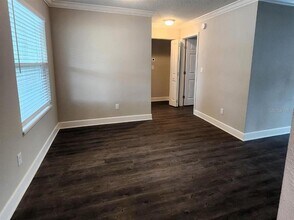 2568 Woodgate Blvd in Orlando, FL - Building Photo - Building Photo