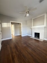 Fully Gated 3 Bed 2 Bath Plus Bonus Room in Atlanta, GA - Building Photo - Building Photo