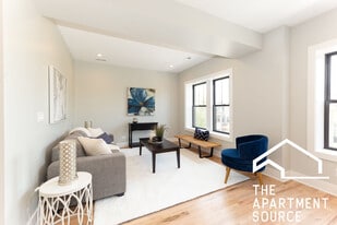 2541 N Campbell Ave, Unit 1 in Chicago, IL - Building Photo