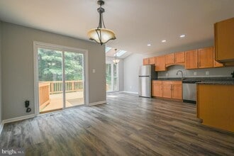 107 Sunny Hill Ct in Stafford, VA - Building Photo - Building Photo