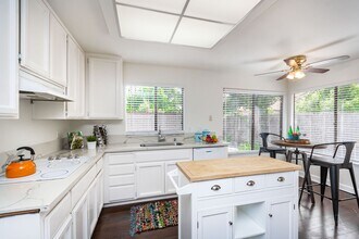 10 Morningsun Ct in Sacramento, CA - Building Photo - Building Photo