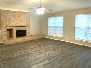 209 Greenshire Dr in League City, TX - Building Photo - Building Photo