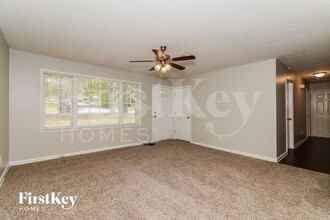 3173 Ridgecrest Dr in Powder Springs, GA - Building Photo - Building Photo