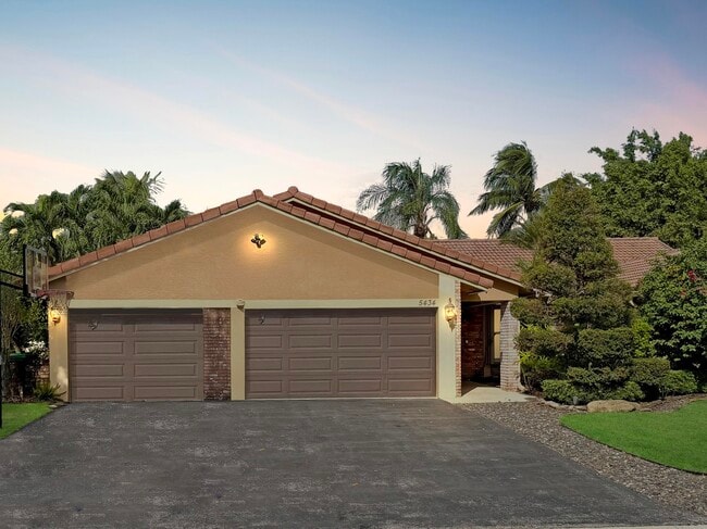 5434 NW 87th Terrace