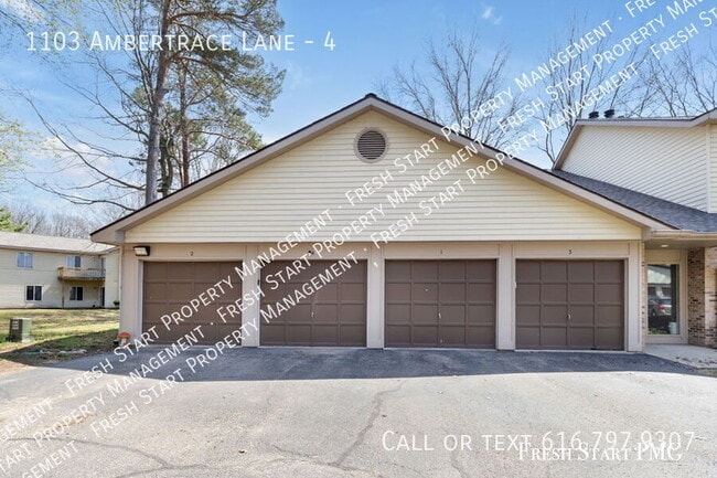 1103 Ambertrace Ln in Holland, MI - Building Photo - Building Photo