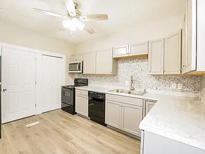 597 Seymour Ave in Columbus, OH - Building Photo - Building Photo