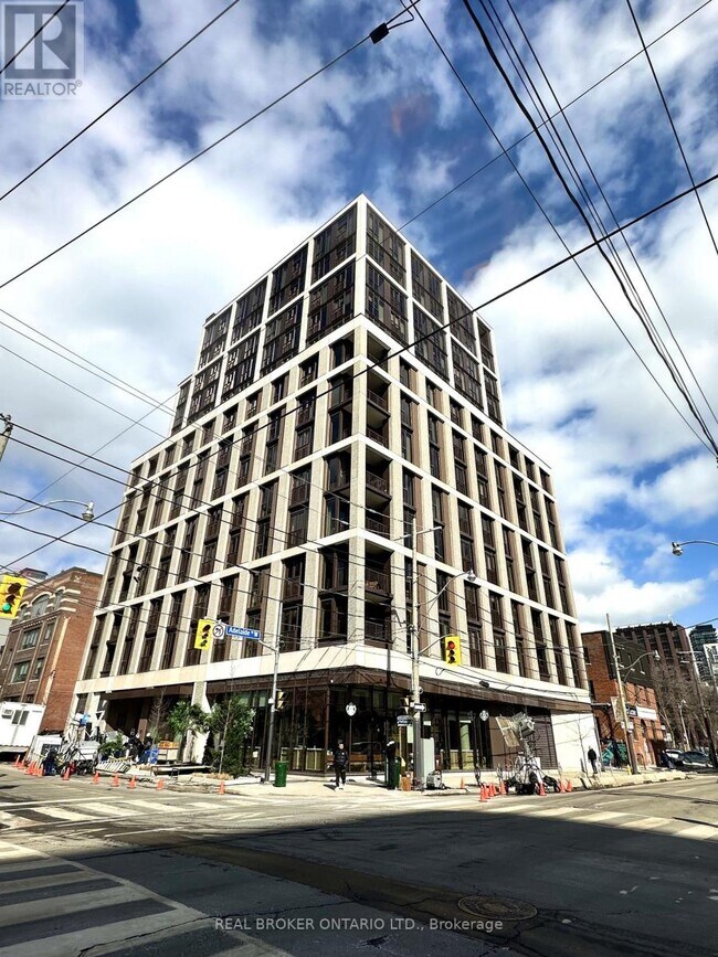 123 Portland St in Toronto, ON - Building Photo - Building Photo