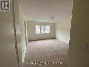 8871 Chickory Trail in Niagara Falls, ON - Building Photo - Building Photo