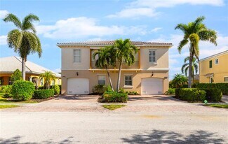 1949 Burgos Dr in Sarasota, FL - Building Photo