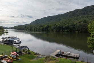 River Canyon in Chattanooga, TN - Building Photo - Building Photo