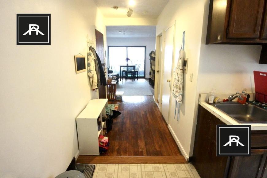 319 Summit Ave in Boston, MA - Building Photo