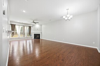 7275 Heritage Oak Ct in Cumming, GA - Building Photo - Building Photo