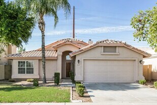 1917 E Marquette Dr in Gilbert, AZ - Building Photo