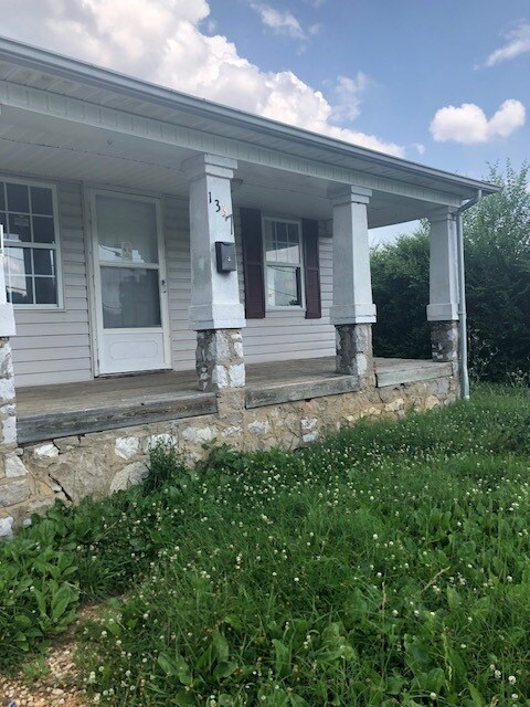 1337 Fairview Ave in Kingsport, TN - Building Photo