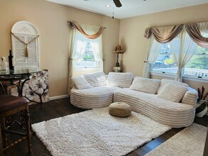 95 S Ward Ave in Rumson, NJ - Building Photo - Building Photo