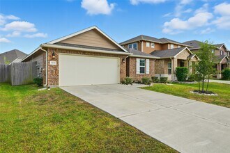 7035 Toluca Dr in Rosharon, TX - Building Photo - Building Photo
