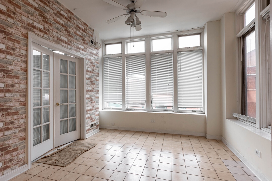 3238 N Sheffield Ave in Chicago, IL - Building Photo
