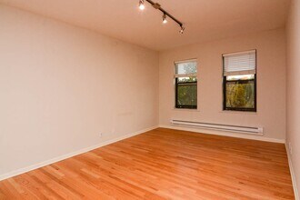 2839 W Palmer St in Chicago, IL - Building Photo - Building Photo