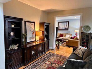 19 Brainerd Rd in East Lyme, CT - Building Photo - Building Photo