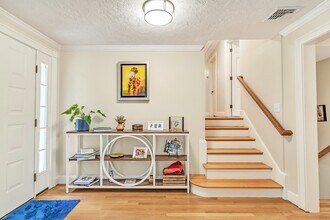 10 Ballard Terrace in Lexington, MA - Building Photo - Building Photo