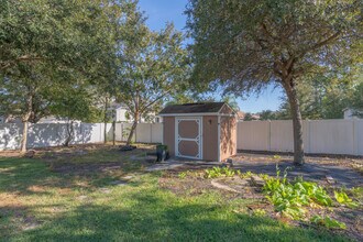 32330 Sunny Parke Dr in Fernandina Beach, FL - Foto de edificio - Building Photo