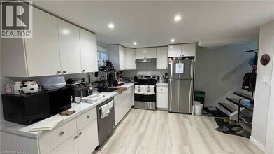 94 Edith Ave in Hamilton, ON - Building Photo - Building Photo