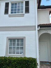 8420 SW 150th Ave in Miami, FL - Foto de edificio - Building Photo