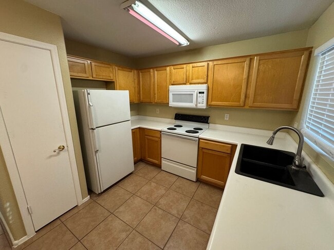 9949 E Diamond Ave in Mesa, AZ - Building Photo - Building Photo