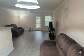 18113 Sterling Gate Cir in Tampa, FL - Building Photo - Building Photo