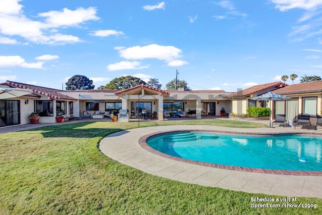 623 Sunrise Vista Way in Santa Barbara, CA - Foto de edificio - Building Photo