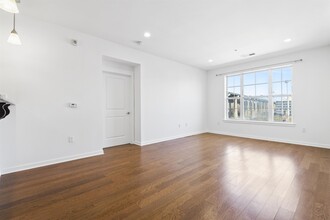 443 2nd St in Jersey City, NJ - Building Photo - Building Photo