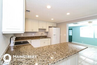 1371 Poinciana Rd in Venice, FL - Building Photo - Building Photo