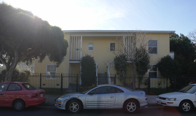 1186-88 90 92 Carrison St in Berkeley, CA - Foto de edificio - Building Photo