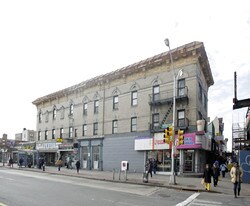 1267 Castle Hill Ave in Bronx, NY - Building Photo