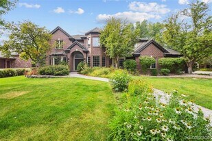 9 Covington Dr in Englewood, CO - Building Photo