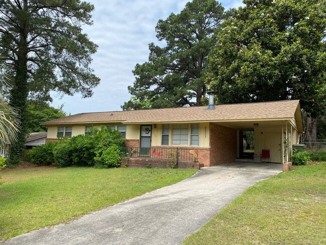 2233 Windsor Rd in Cayce, SC - Building Photo - Building Photo