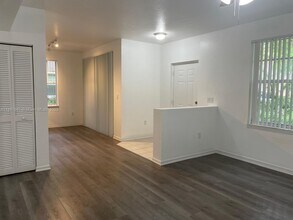 6474 W Sample Rd in Coral Springs, FL - Building Photo - Building Photo