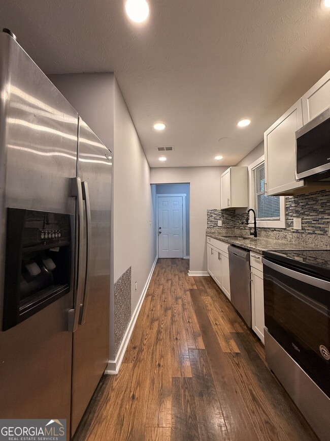 property at 3218 Macedonia Rd