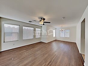 9045 Alex Creek Ave in Las Vegas, NV - Building Photo - Building Photo