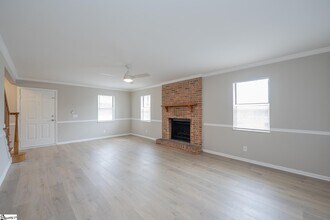 97 Jamestowne Way in Taylors, SC - Building Photo - Building Photo