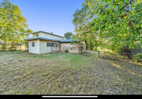 2607 W Green Oaks Blvd in Arlington, TX - Building Photo - Building Photo