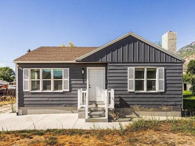 property at 997 E 460 S St