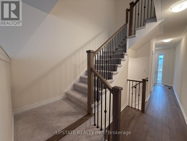 191 Gear Ave in Erin, ON - Building Photo - Building Photo