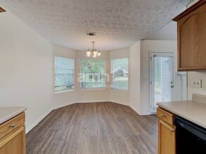 910 Harbins View Dr in Dacula, GA - Building Photo - Building Photo